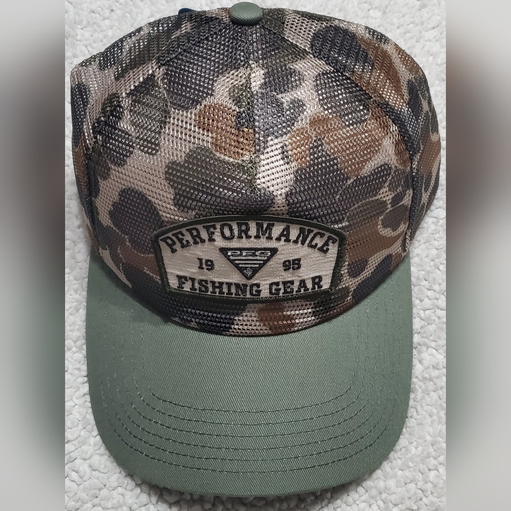 🧢CAMO Columbia Performance Fishing Gear Snapback🧢